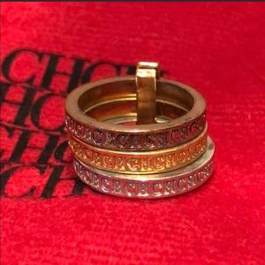Carolina Herrera 3 tone ring.